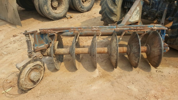 ขาย 290,000 รถไถ FORD 6610 เสื้อลาย เครื่องดีปั้มโรตารี่ รถใช้งานอยู่ประจำ เอกสารเล่มทะเบียนครบ อุปกรณ์มีผานดันหน้า และผาน 6 ขาย 290,000 รถไถ FORD 6610 เสื้อลาย เครื่องดีปั้มโรตารี่ รถใช้งานอยู่ประจำ เอกสารเล่มทะเบียนครบ อุปกรณ์มีผานดันหน้า และผาน 6