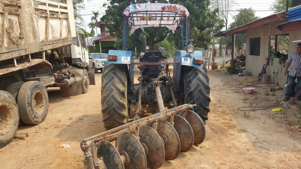 ขาย 290,000 รถไถ FORD 6610 เสื้อลาย เครื่องดีปั้มโรตารี่ รถใช้งานอยู่ประจำ เอกสารเล่มทะเบียนครบ อุปกรณ์มีผานดันหน้า และผาน 6 ขาย 290,000 รถไถ FORD 6610 เสื้อลาย เครื่องดีปั้มโรตารี่ รถใช้งานอยู่ประจำ เอกสารเล่มทะเบียนครบ อุปกรณ์มีผานดันหน้า และผาน 6