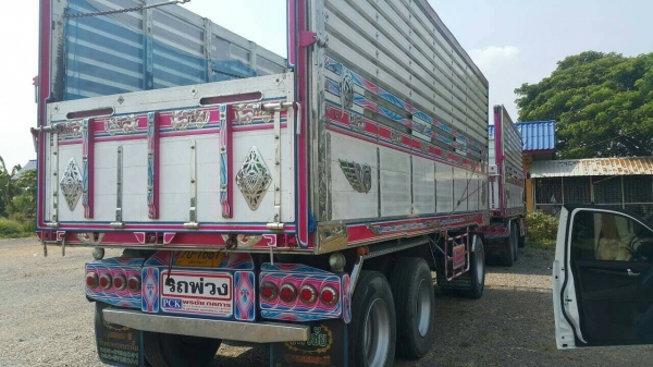 ขายรถบรรทุก 22 ล้อ พ่วงแม่ลูก-ดั๊มพ์ ยี่ห้อ ISUZU DEGA FXZ 360 แรงม้า ปี 2557  ( การันตีรถสวยจริงๆ  เจ้าของขายเอง )