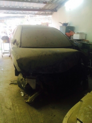 ออติดเครื่อง1800 รื้อขายอะไหลทุกอย่างทั้งคันมีหลายรุ่นทั้งเก๋งเเละกระบะ