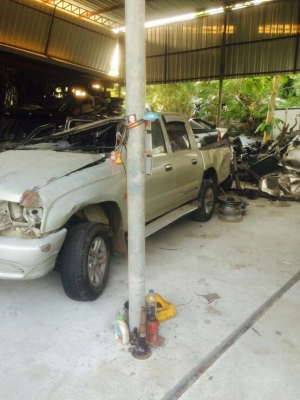 ไทเกอร์ 4 ประตูเครื่อง2500ถอดเเยกขายอะไหลทุกอย่างทั้งคันมีหลายรุ่นทั้งเก่งเเละกระบะ