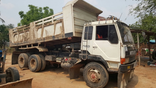 ขาย 10 ล้อดั้ม ไอ้หลงเทอร์โบ FN527M-TF4055 เครื่องเดิม 6D16 220 แรงม้า เกียร์ 10 สปีดเสื้อลาย คัสซีสวยตลอดเส้น รถใช้งานอยู่ เอกสารเล่มทะเบียนครบพร้อมโอน ราคาต่อรองได้ ขาย 10 ล้อดั้ม ไอ้หลงเทอร์โบ FN527M-TF4055 เครื่องเดิม 6D16 220 แรงม้า เกียร์ 10 สปีดเสื้อลาย คัสซีสวยตลอดเส้น รถใช้งานอยู่ เอกสารเล่มทะเบียนครบพร้อมโอน ราคาต่อรองได้