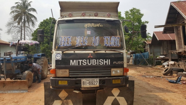 ขาย 10 ล้อดั้ม ไอ้หลงเทอร์โบ FN527M-TF4055 เครื่องเดิม 6D16 220 แรงม้า เกียร์ 10 สปีดเสื้อลาย คัสซีสวยตลอดเส้น รถใช้งานอยู่ เอกสารเล่มทะเบียนครบพร้อมโอน ราคาต่อรองได้ ขาย 10 ล้อดั้ม ไอ้หลงเทอร์โบ FN527M-TF4055 เครื่องเดิม 6D16 220 แรงม้า เกียร์ 10 สปีดเสื้อลาย คัสซีสวยตลอดเส้น รถใช้งานอยู่ เอกสารเล่มทะเบียนครบพร้อมโอน ราคาต่อรองได้