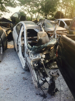 ซิดตี้โฉมล่าสุดเเยกขายอะไหลทุกอย่างทั้งคันเครื่องเกียรสวยมากมีหลายรุ่นทั้งเก๋งและกะบะ