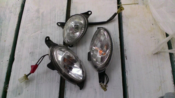 ชุดสีแท้ชิ้นละ100บ.!!รับเองม.ราม1(มีเท่าที่ขายเท่านั้น)