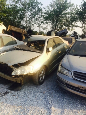 ซากออติด เครื่อง1600 ออโต้ถอดเเยกเป็นอะไหลทุกอย่างทั้งคันมีหลายรุ่นทั้งเก๋งเเละกระบะ ซากออติด เครื่อง1600 ออโต้ถอดเเยกเป็นอะไหลทุกอย่างทั้งคันมีหลายรุ่นทั้งเก๋งเเละกระบะ