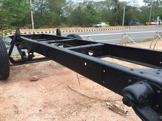 ขายแชซซีรถ 6ล้อ HINO ISUZU พร้อมช่วงล่าง ไม่มีทะเบียน ขายแชซซีรถ 6ล้อ HINO ISUZU พร้อมช่วงล่าง ไม่มีทะเบียน