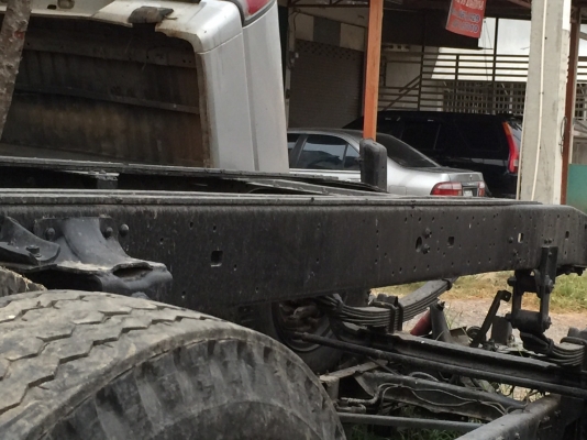 ขายแชซซีรถ 6ล้อ HINO ISUZU พร้อมช่วงล่าง ไม่มีทะเบียน ขายแชซซีรถ 6ล้อ HINO ISUZU พร้อมช่วงล่าง ไม่มีทะเบียน