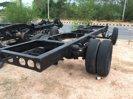 ขายแชซซีรถ 6ล้อ HINO ISUZU พร้อมช่วงล่าง ไม่มีทะเบียน ขายแชซซีรถ 6ล้อ HINO ISUZU พร้อมช่วงล่าง ไม่มีทะเบียน