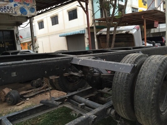 ขายแชซซีรถ 6ล้อ HINO ISUZU พร้อมช่วงล่าง ไม่มีทะเบียน ขายแชซซีรถ 6ล้อ HINO ISUZU พร้อมช่วงล่าง ไม่มีทะเบียน