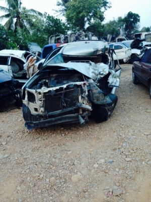 ซากวีโก้เเชมป์ถอดเเยกขายอะไหลทุกอย่างทั้งคันมีหลายรุ่นเก๋งเเละกระบะเก่าเเละใหม่