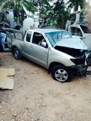 ซากวีโก้ถอดเเยกขายเป็นอะไหลทุกอย่างทั้งคันมีหลายรุ่นเก๋งเเละกระบะเก่าเเละใหม่