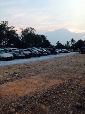 ร้านอะไหลรถยนต์ถอดเเยกขายอะไหลตามสภาพทุกคันกระบะเเละเก๋งสนใจติดต่อสอบถามได้ครับ