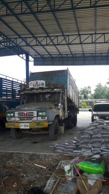 ขาย10หน้ายาว 1เพลาดั๊ม เครื่องEH700 พวงมาลัยเพาเวอร์ ช่วงล่างใหญ่ ดั๊มยิงหน้า ยางดี รถพร้อมใช้  ราคาต่อรองได้ 0906312519