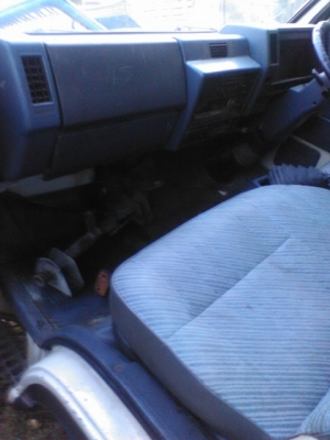 อีซูซุNKR110