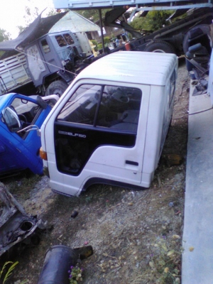 อีซูซุNKR110