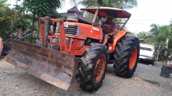 ขายรถไถใหญ่ แต่ราคาไม่ใหญ่ M 9000 พร้อมอุปกรณ์ 4 อย่าง