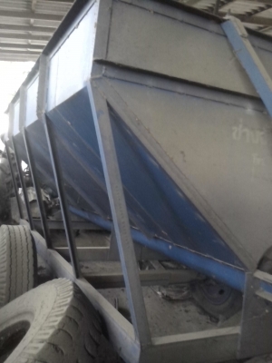 ขายเครื่องหว่านขี้ไก่ ปุ๋ยคอก เก่าเก็บซื้อมาไม่เคยใช้เลยครับ