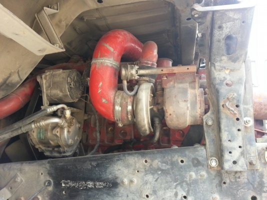 ขายรถบรรทุก 10 ล้อพื้นเรียบเพลาเดี่ยว NISSAN UD 254 แรงม้า ราคา 470000