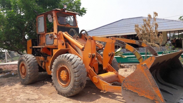 ขายรถตักดิน