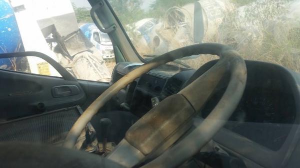 ขายรถบรรทุก 10 ล้อหัวลาก ISUZU DECA 195 แรงม้าติดแก็ส ราคา 470000