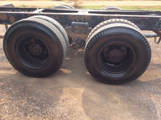 NISSAN 10ล้อเพลาเดียว180แรง  เบรคฟี่ พร้อมแอร์ เครื่องดี ขับดี ครัทชีสวย รถเดิมๆยางดี ขาย 460,000 บาท ศุภากร 081-1903107, 081-4252943