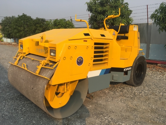 ขายรถบด4ตันKAWASAKIรุ่นKV4A||นำเข้าญี่ปุ่นเอวอ่อนขับ2เพลาเครื่องอีซูซุสภาพดีพร้อมใช้งาน