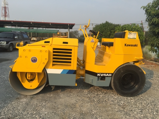 ขายรถบด4ตันKAWASAKIรุ่นKV4A||นำเข้าญี่ปุ่นเอวอ่อนขับ2เพลาเครื่องอีซูซุสภาพดีพร้อมใช้งาน ขายรถบด4ตันKAWASAKIรุ่นKV4A||นำเข้าญี่ปุ่นเอวอ่อนขับ2เพลาเครื่องอีซูซุสภาพดีพร้อมใช้งาน