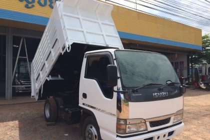 ขาย6ล้อดั๊ม อีซูซุ NKR เครื่องยนต์ 140 แรง คอมมอลเรล