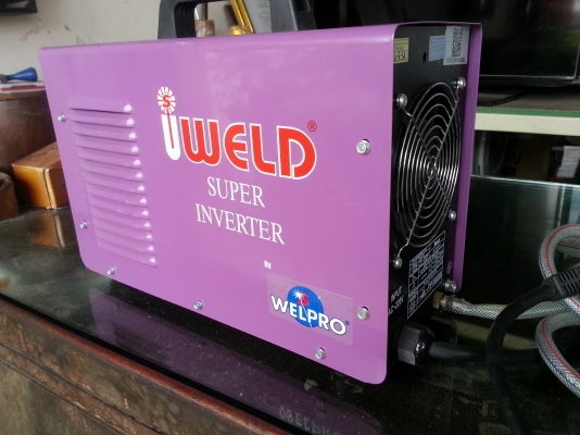 เครื่องเชื่อม TIG 200