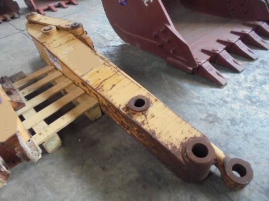 ขายตัวต่อปลายอาร์ม รถขุดขนาด 120 เช่น KOMATSU,KOBELCO, CAT ราคา 35,000 บาท