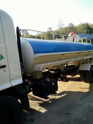 ขายหกล้อน้ำฮีโน่175เเรงปี57ยูโร3