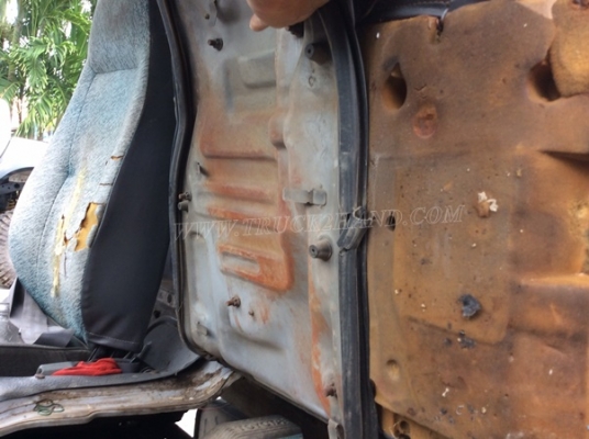 รถบรรทุก 6 ล้อ HINO FA141 ทุกอย่างเดิมๆทั้งหมด