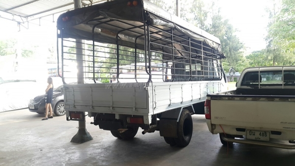 รถบรรทุก 6 ล้อ HINO FA141 ทุกอย่างเดิมๆทั้งหมด