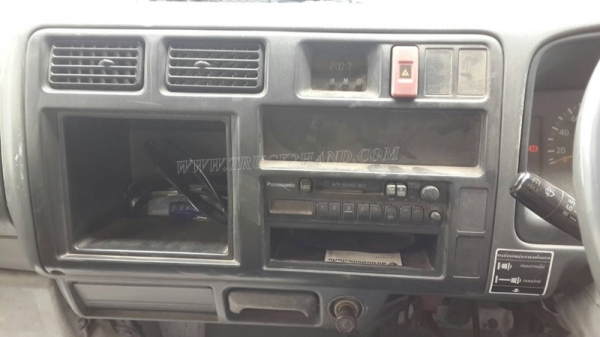 รถบรรทุก 6 ล้อ HINO FA141 ทุกอย่างเดิมๆทั้งหมด