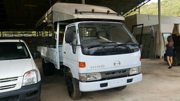 รถบรรทุก 6 ล้อ HINO FA141 ทุกอย่างเดิมๆทั้งหมด