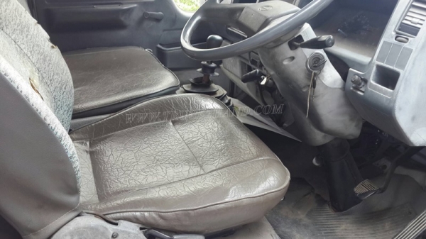 รถบรรทุก 6 ล้อ HINO FA141 ทุกอย่างเดิมๆทั้งหมด