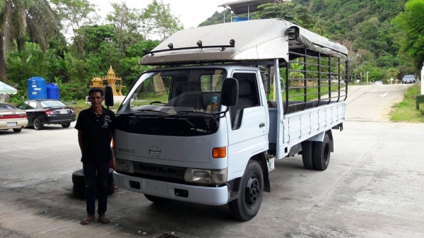 รถบรรทุก 6 ล้อ HINO FA141 ทุกอย่างเดิมๆทั้งหมด