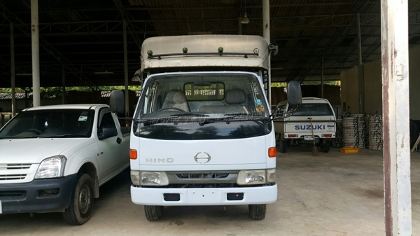 รถบรรทุก 6 ล้อ HINO FA141 ทุกอย่างเดิมๆทั้งหมด