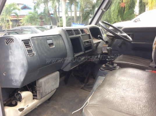 รถบรรทุก 6 ล้อ HINO FA141 ทุกอย่างเดิมๆทั้งหมด