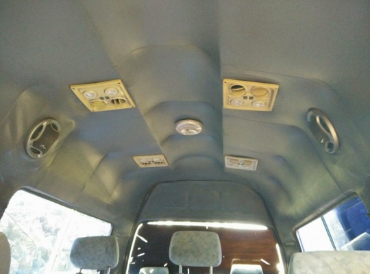 ขายได้ขายเลย  รถตู้สวยๆๆเครื่องดีมากแอร์เย็นภายในสวย