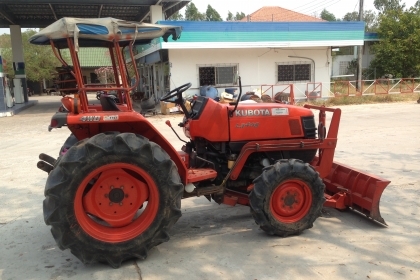 ขายคูโบ้ต้า34แรงรถสวยเดิมพร้อมใช้งาน