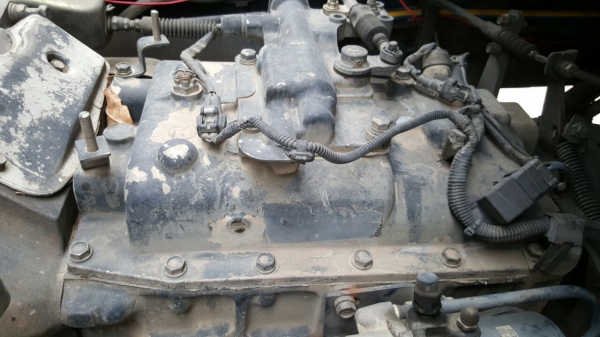 รถฮีโน่ 6 ล้อ บรรทุกน้ำ FG1J 220 แรงม้า. ปี 49.   ( รถวิ่ง 35x,xxx กม. )     สนใจติดต่อ  081 - 6079515