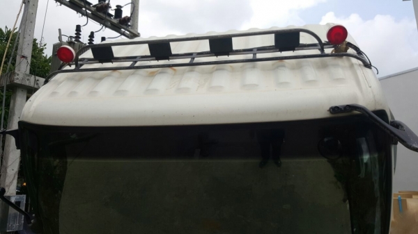 รถฮีโน่ 6 ล้อ บรรทุกน้ำ FG1J 220 แรงม้า. ปี 49.   ( รถวิ่ง 35x,xxx กม. )     สนใจติดต่อ  081 - 6079515