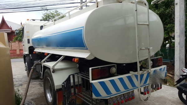 รถฮีโน่ 6 ล้อ บรรทุกน้ำ FG1J 220 แรงม้า. ปี 49.   ( รถวิ่ง 35x,xxx กม. )     สนใจติดต่อ  081 - 6079515