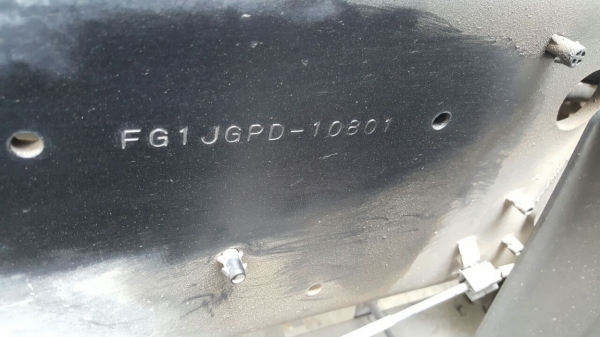 รถฮีโน่ 6 ล้อ บรรทุกน้ำ FG1J 220 แรงม้า. ปี 49.   ( รถวิ่ง 35x,xxx กม. )     สนใจติดต่อ  081 - 6079515
