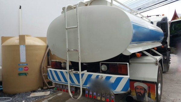 รถฮีโน่ 6 ล้อ บรรทุกน้ำ FG1J 220 แรงม้า. ปี 49.   ( รถวิ่ง 35x,xxx กม. )     สนใจติดต่อ  081 - 6079515