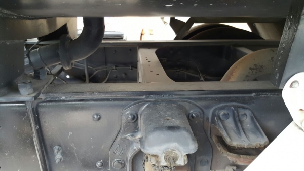 รถฮีโน่ 6 ล้อ บรรทุกน้ำ FG1J 220 แรงม้า. ปี 49.   ( รถวิ่ง 35x,xxx กม. )     สนใจติดต่อ  081 - 6079515