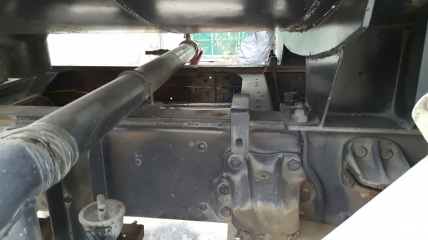 รถฮีโน่ 6 ล้อ บรรทุกน้ำ FG1J 220 แรงม้า. ปี 49.   ( รถวิ่ง 34x,xxx กม. )      สนใจติดต่อ  081 - 6079515