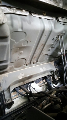 รถฮีโน่ 6 ล้อ บรรทุกน้ำ FG1J 220 แรงม้า. ปี 49.   ( รถวิ่ง 34x,xxx กม. )      สนใจติดต่อ  081 - 6079515